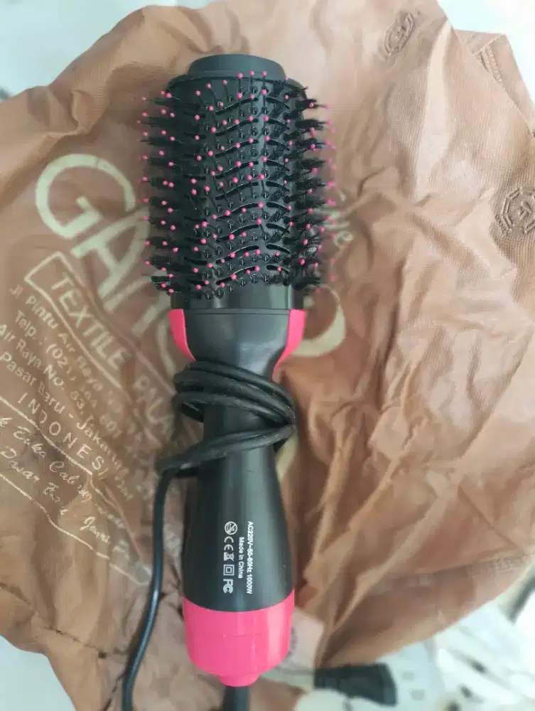 Hair Dryer & Styler One step Brush Sisir Pengering pelurus pengeriting