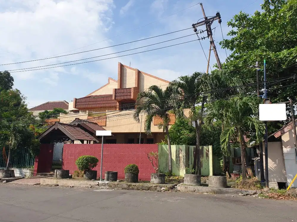 Rumah 2 Lantai Daerah Darmo Permai Timur Surabaya