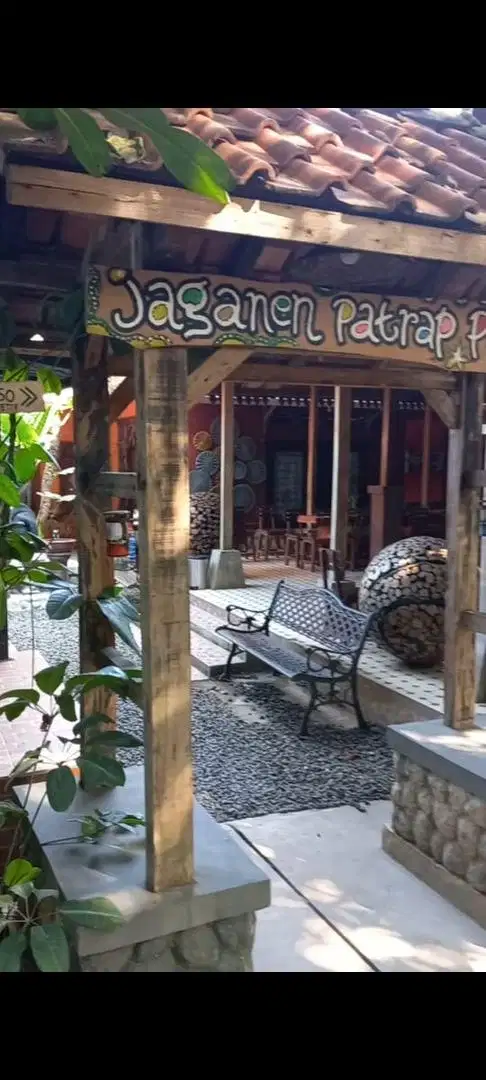 DIJUAL CEPAT RESTO & TEMPAT TINGGAL (BU)