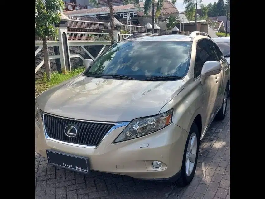 Lexus RX 270 AT (2011)