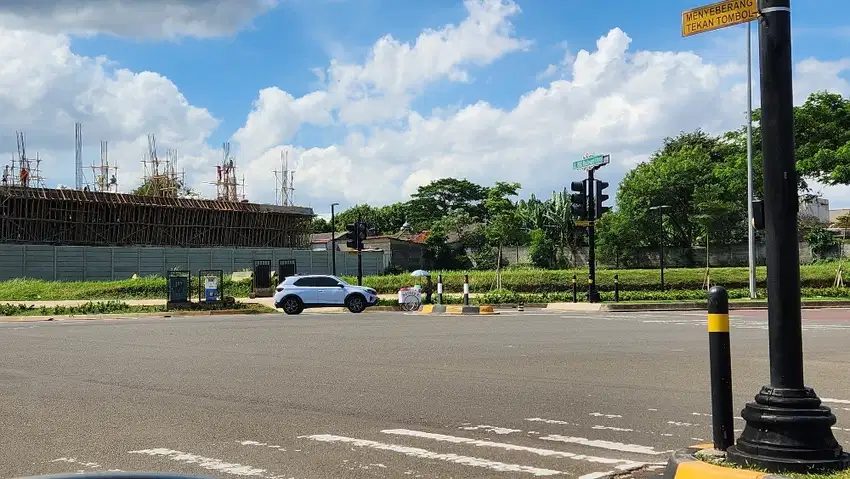Kavling komersial lahan bagus tinggi di lokasi prime dekat Q-Big