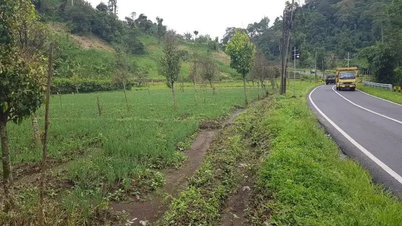 DIJUAL TANH POROS JALAN BATU NGANTANG MALANG