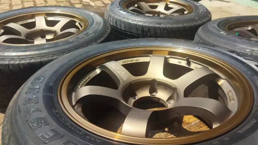 Jual Velk RAYS R18