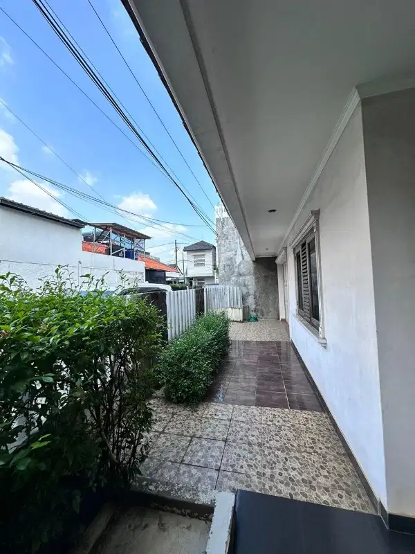 Di Jual Rumah Rapi Siap Huni di Rawamangun Jaktim