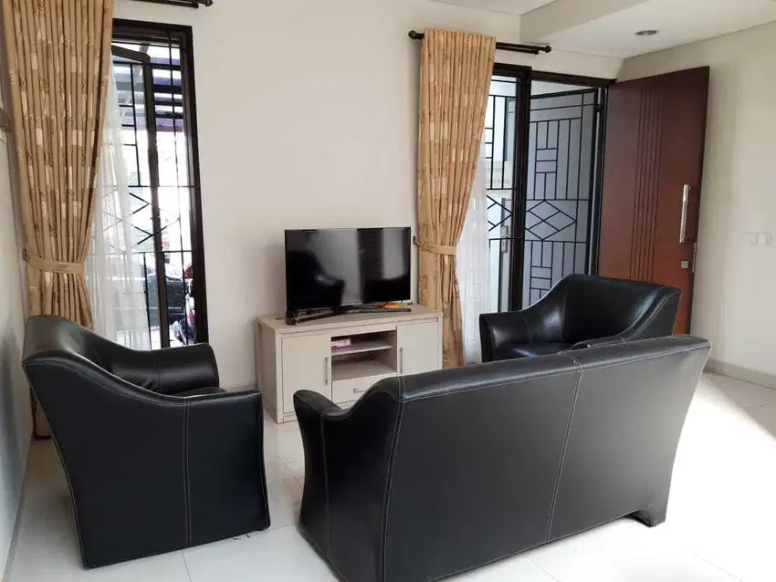 Dijual rumah cantik dekat ICE di Cluster Eminent Prestigia BSD