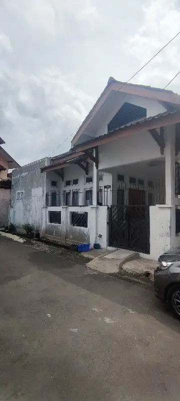 Kos Ekslusif di UMS solo