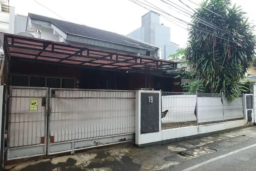 RUMAH LOKASI PREMIUM SENOPATI KEBAYORAN BARU JAKSEL