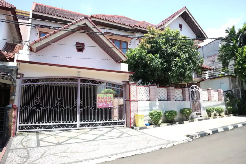 Rumah Pesona Khayangan Depok LT 598 LB 670 SHM 6 KT 4 KM