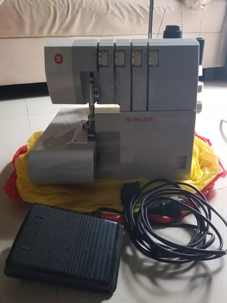 Mesin Obras Portable Singer Heavy Duty