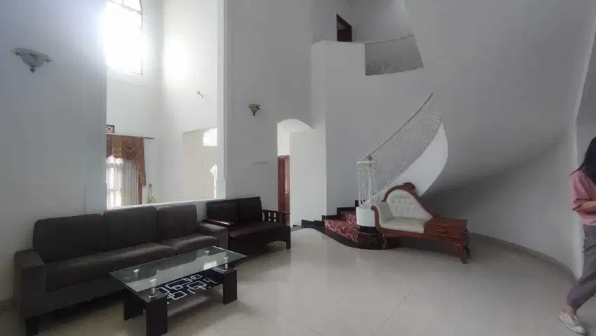 Rumah Nyaman di PRV Parahyangan Rumah Villa Sarijadi Bandung