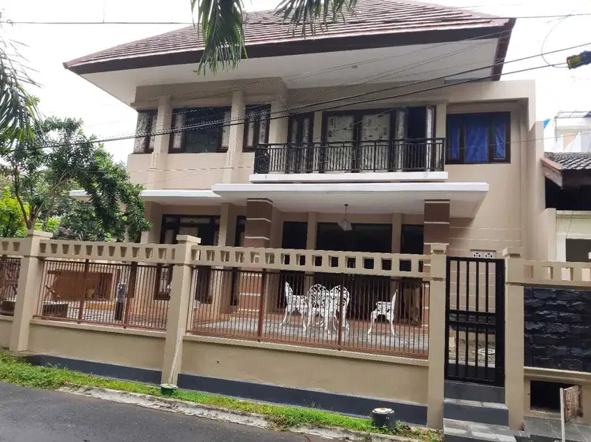 FOR SALE  RUMAH PONDOK INDAH JAKARTA SELATAN