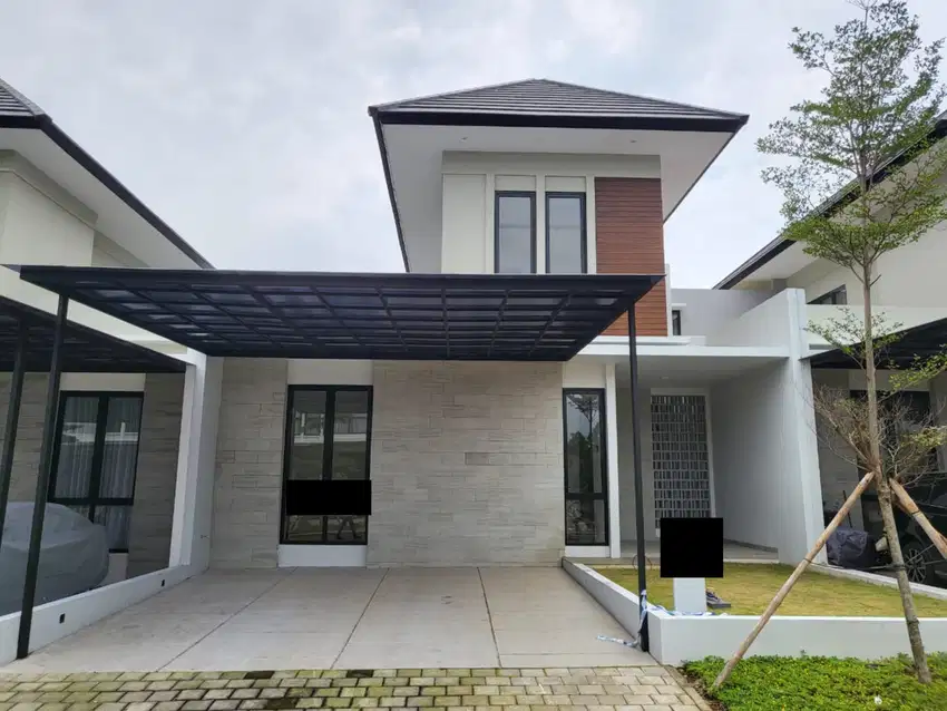 Jual rumah bagus view danau di hilago bsb city