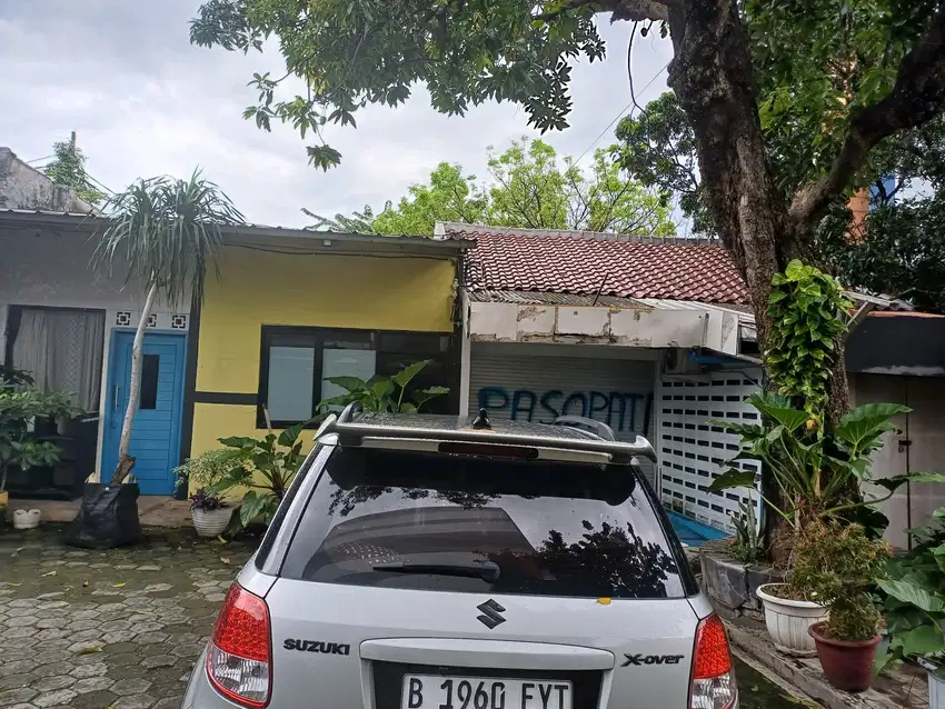 Rumah  Dan Area Usaha Lokasi Strategis Di Hook Jalan Utama Duren