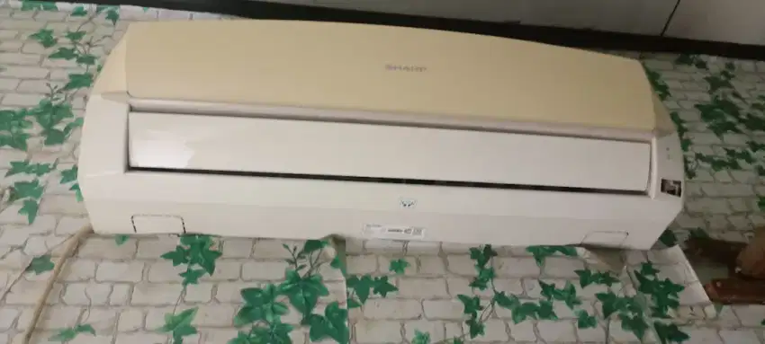 AC SHARP 1PK kondisi masih baik