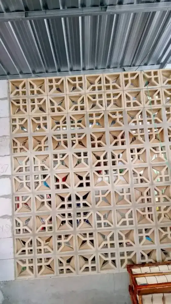 Roster beton minimalis