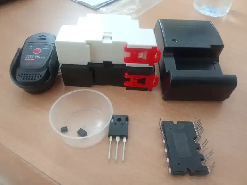 Perangkat mesin transistor ic data loger
