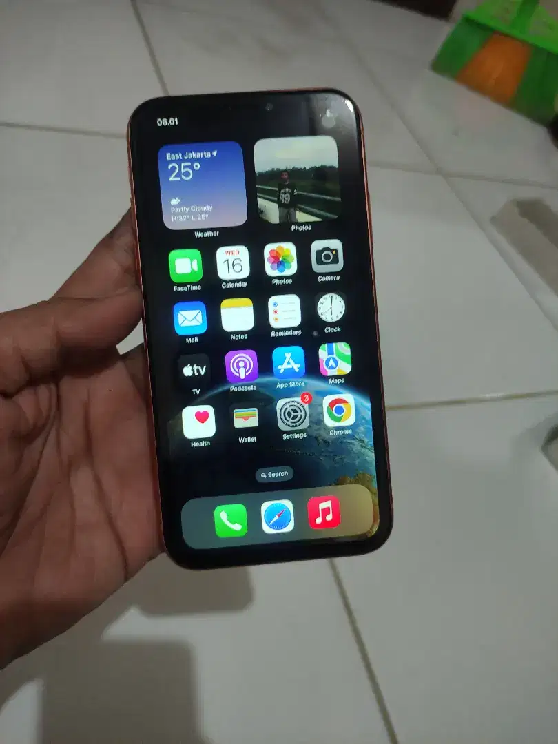iPhone xr 64 wifi only