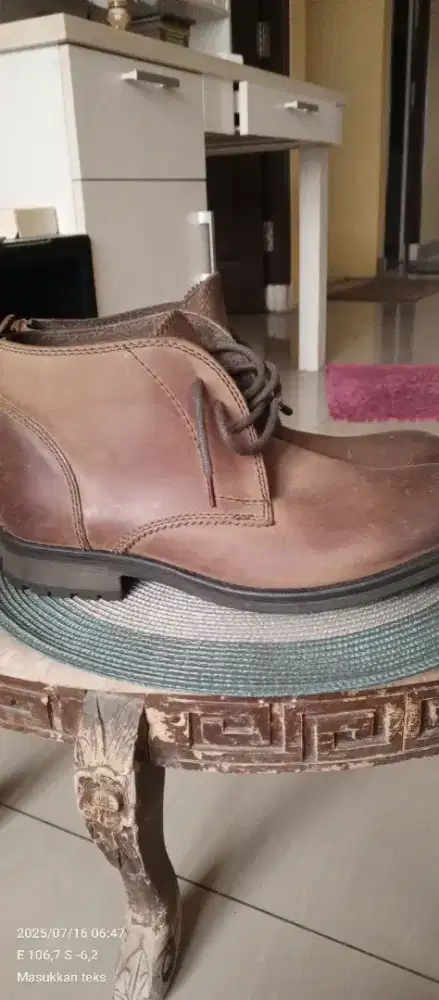 Jual Sepatu Kulit CLARKS Inggris