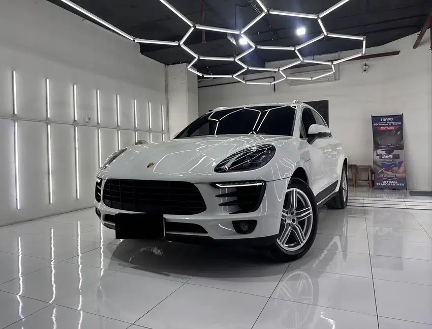 [ LOW KM PAJAK BARU ] Porsche Macan 2.0 PDK 2016 termurah