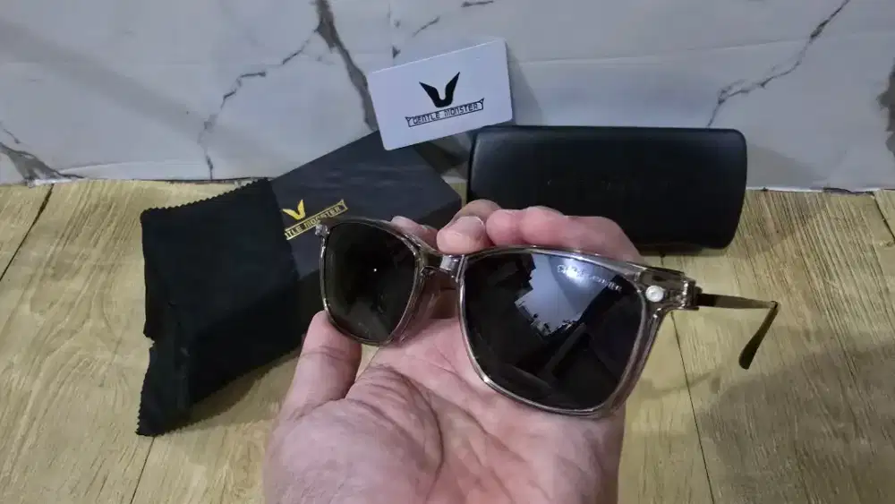 Gentle Monster 2 lensa 2 in 1 Clear and Black