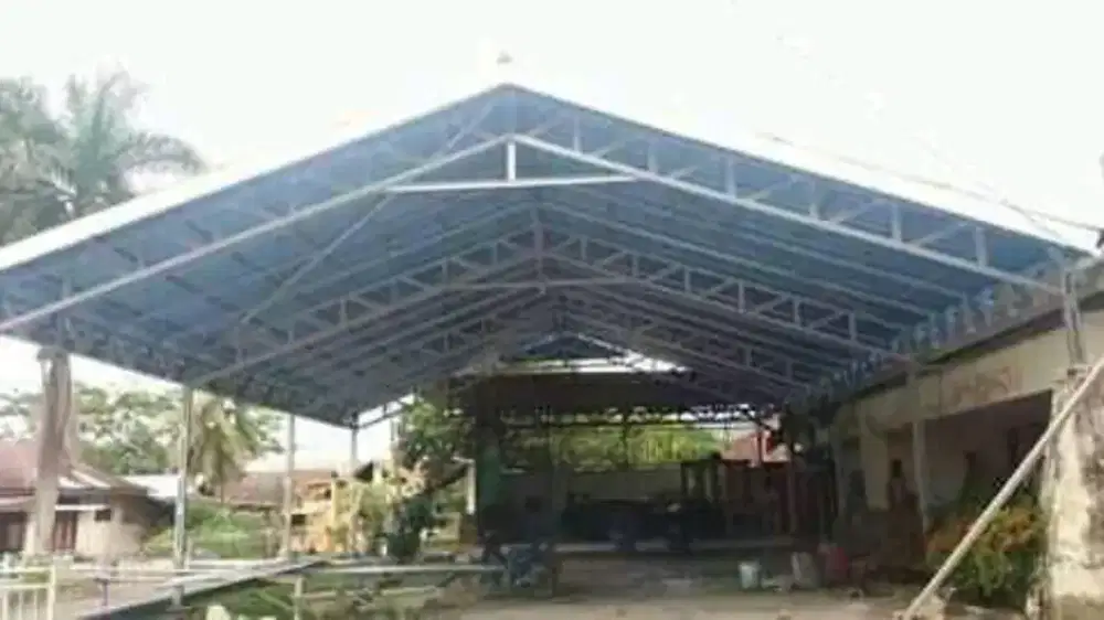 TUKANG PASANG BAJA RINGAN