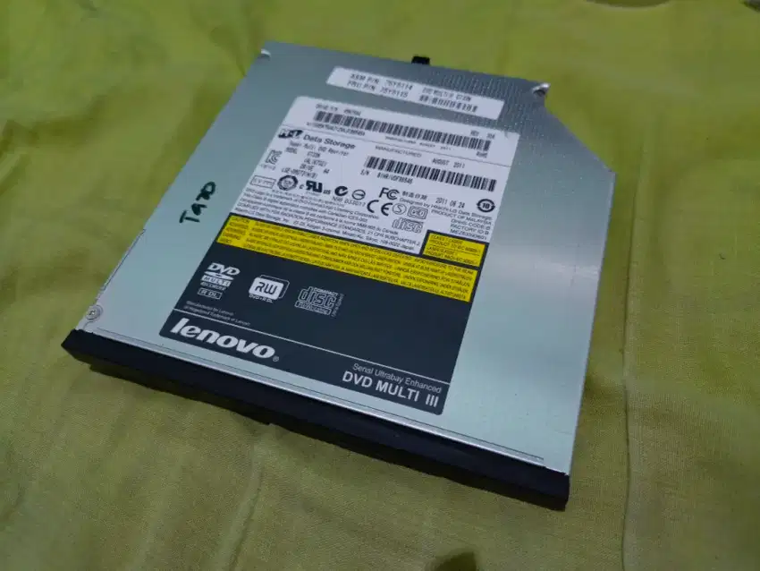 Di jual DVD r/w internal untuk laptop thinkpad t420 kondisi oke