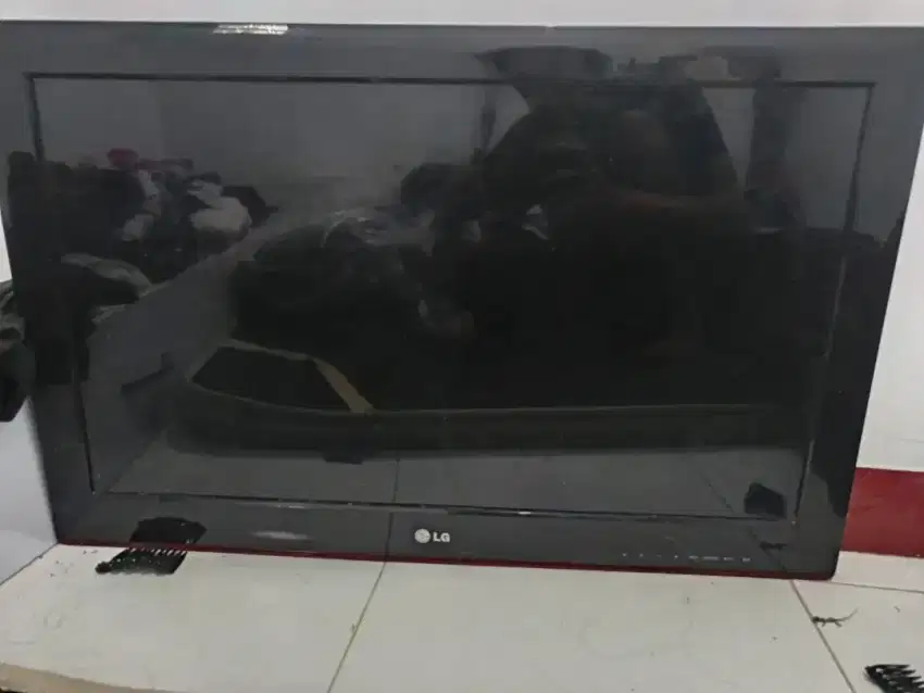 TV LG 32 inci jakarta timur