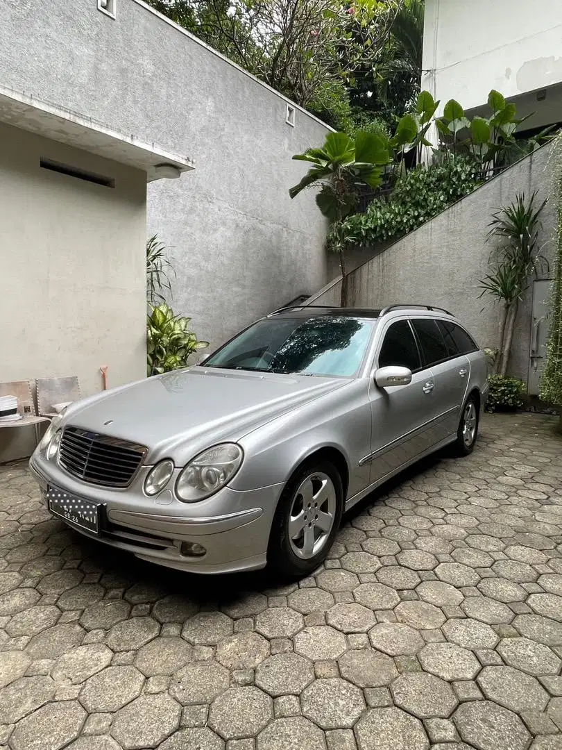 Mercedes Benz E 240 Estate S211 ( Rare )