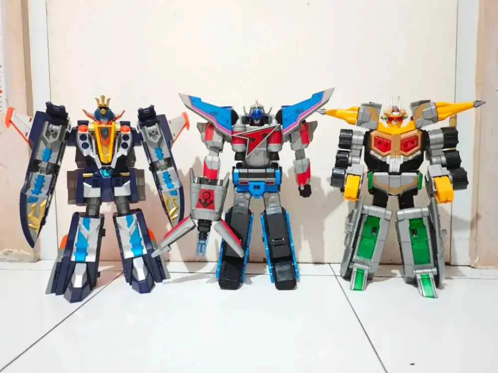 DX Space Guardian Universal Saver Robot gabungan (Solar, Uranus, Star)