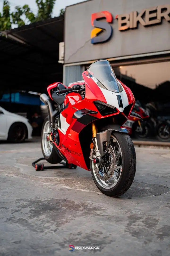 DUCATI PANIGALE V4R 2022