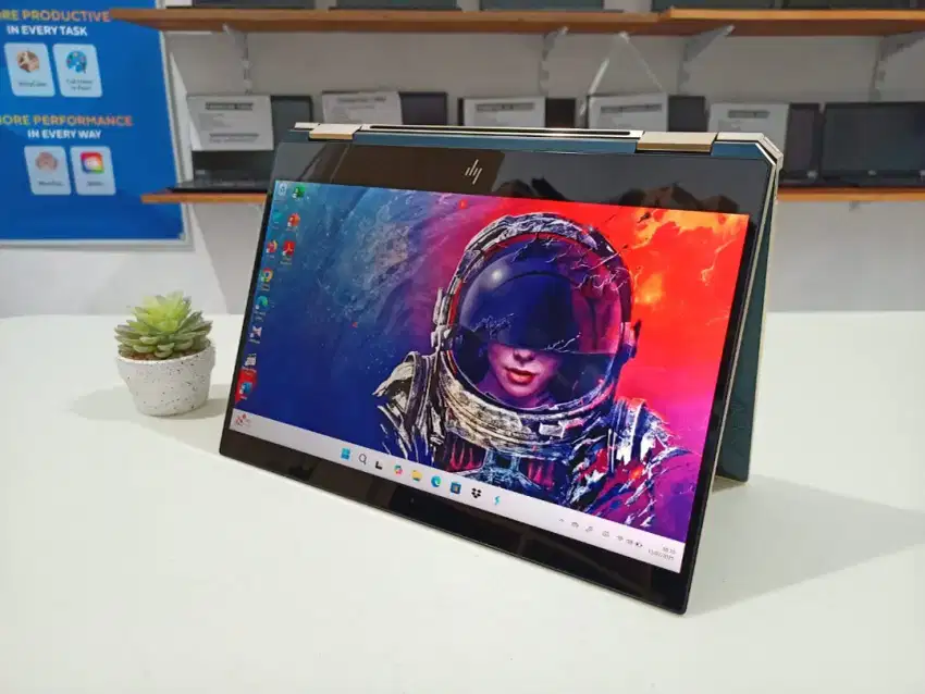 Laptop bekas 2in1 Hp Spectre X360, Normal mulus