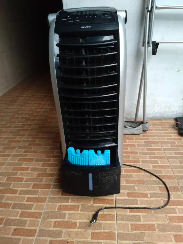 Dijual santai..air cooler merk sharp