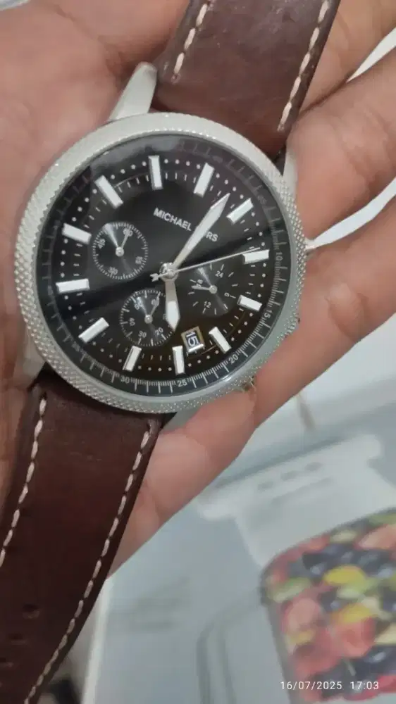 Jam tangan / arloji MK