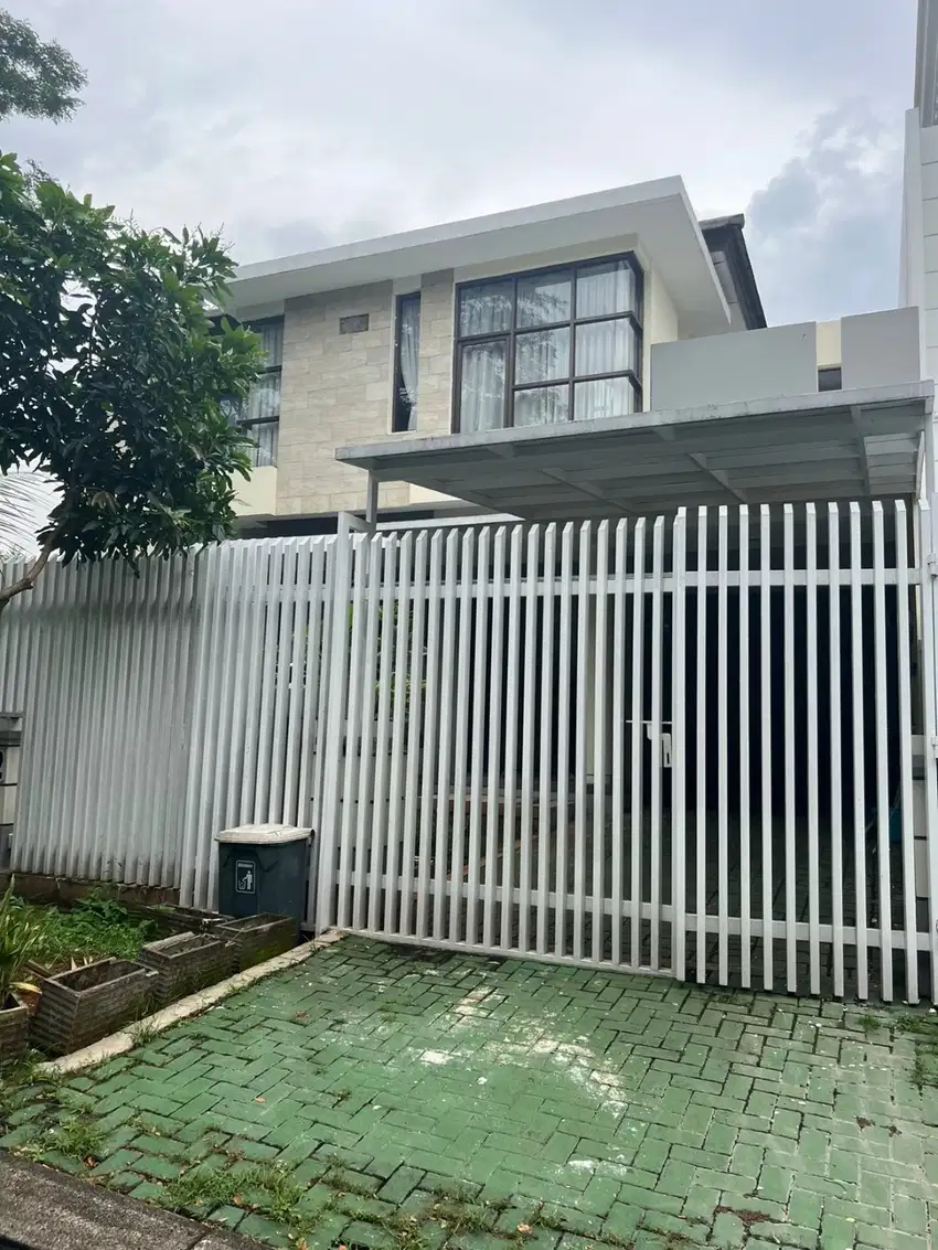 DISEWAKAN RUMAH HUNI FULL FURNISHED
