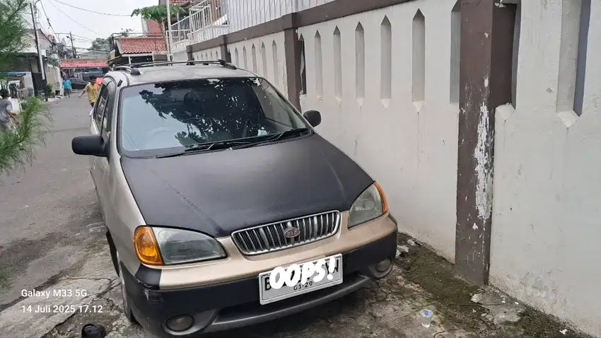 Dijual Kia Carens I AT tahun 2000