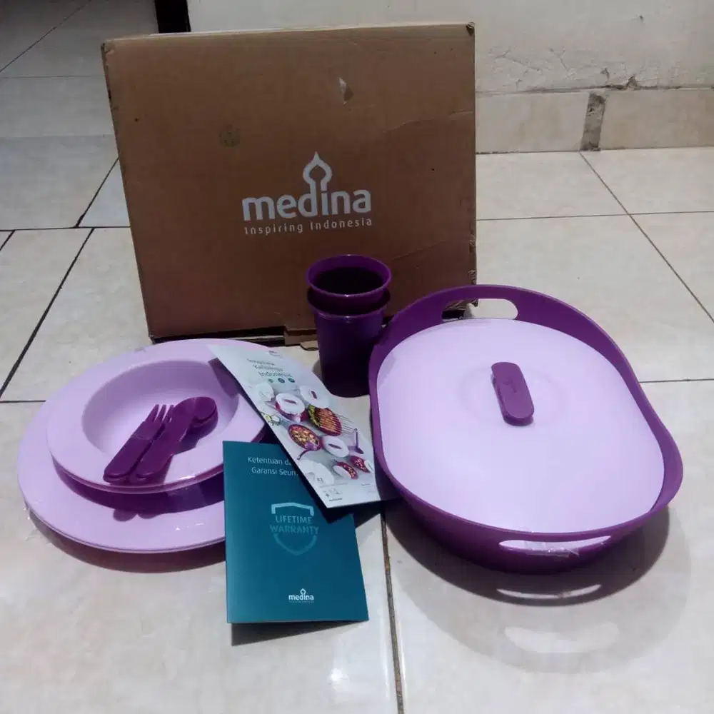 Dijual 1 set wadah saji merek medina