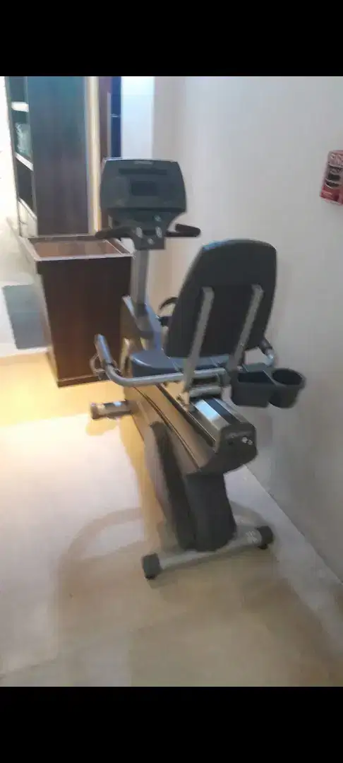 Sepeda merk life fitness