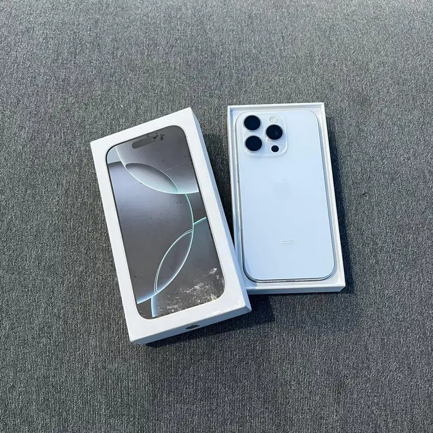 iPhone 16 Pro 128GB White Titanium