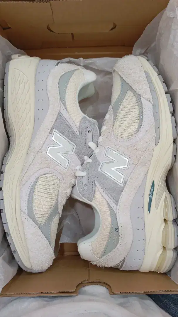 New Balance 2002R BNIB PT MAP