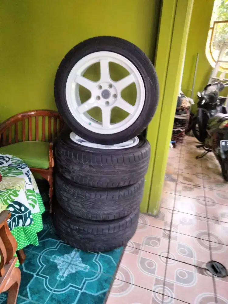 Jual Velg Original Fortis PLW R18 (Putih) & Ban PNP Innova Reborn