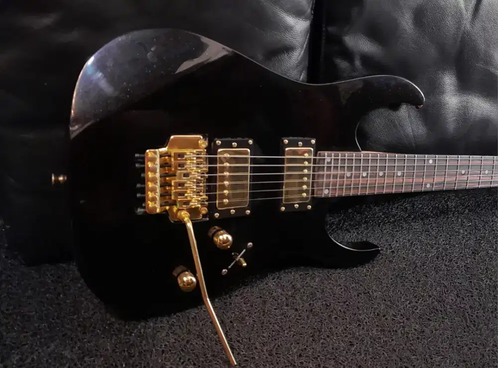 GITAR ELEKTRIK IBANEZ TREMOLO UPDOWN BLACK