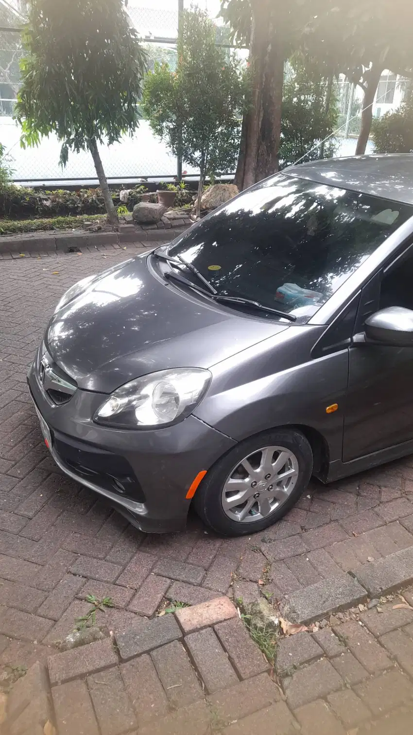Honda Brio E AT CKD 2014