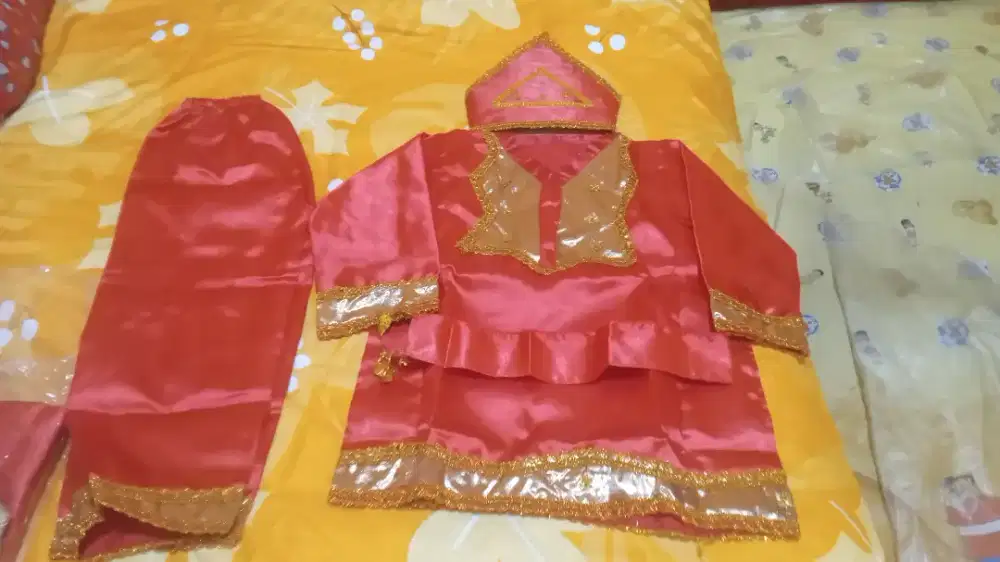 Baju adat padang sepasang uk L anak TK kondisi baru