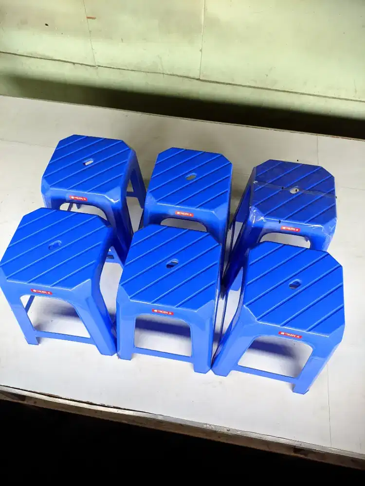 Kursi Bangku Plastik Lion Star G 10 Warna Biru