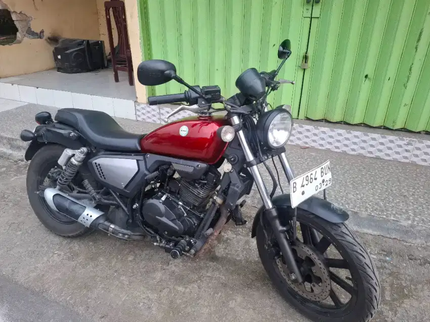 Benelli Evo 200 red