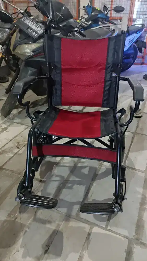 KURSI RODA TRAVELING SELLA