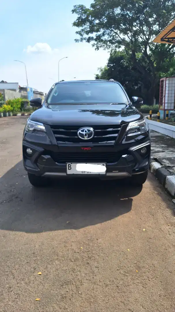 FORTUNER VRZ TRD 2019 LIKE NEW HITAM