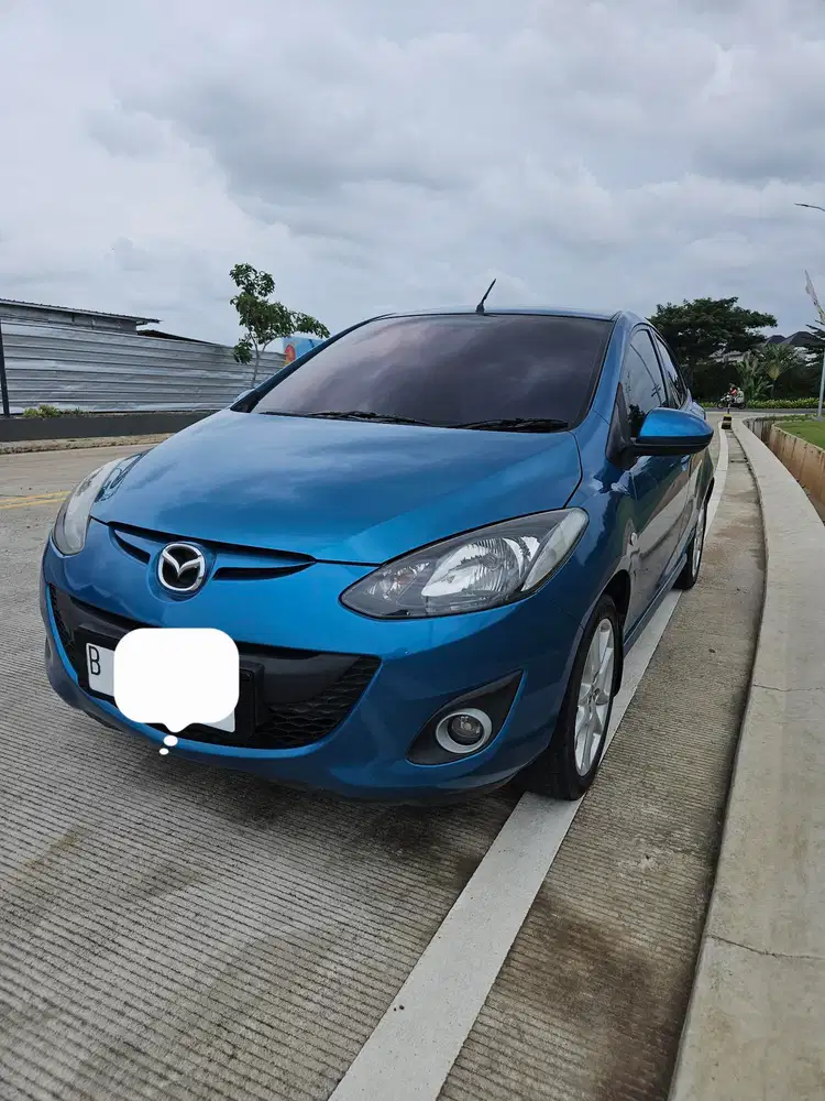 Mazda 2 2012 Bensin