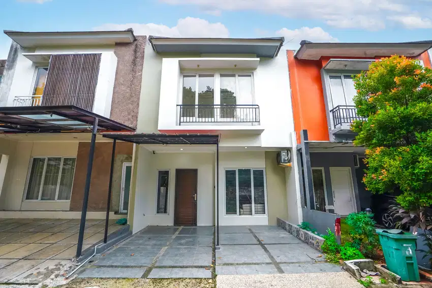 Rumah Strategis SHM 8 Menit ke RS Permata Pamulang Hadap Utara J-23682