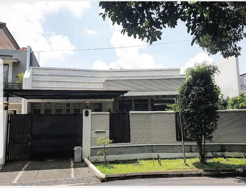 Rumah SHM Luas 5 Mnt ke TerasKota BSD Siap Huni Dibantu KPR J-30450